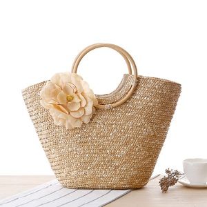 🌸Latest Trend straw Bag🌸 NWOT